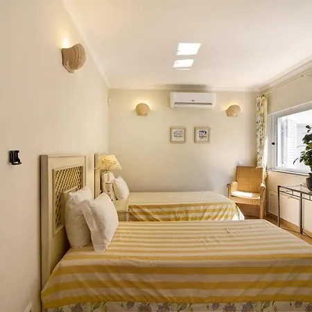 Villa Quintus Court